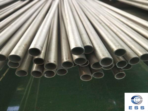 The difference between 304 stainless steel welded pipe and seamless pipe