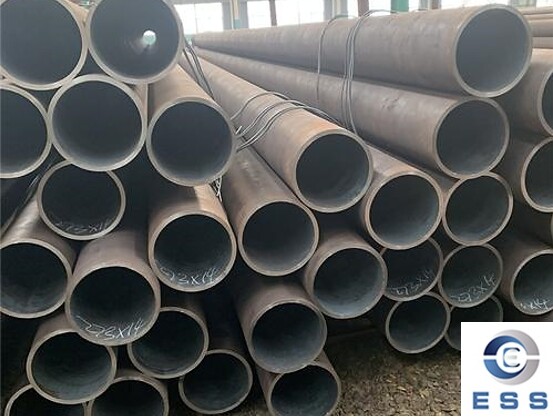 Carbon Steel Seamless Pipe VS Black Carbon Steel Pipe